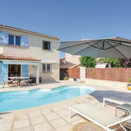 Three-bedroom Holiday In Feriehus *